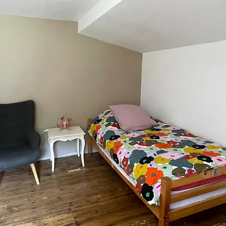 Tatil Evi La Petite Maison Sainte-Marie-de-Chignac