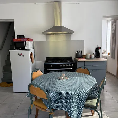 La Petite Maison * Sainte-Marie-de-Chignac