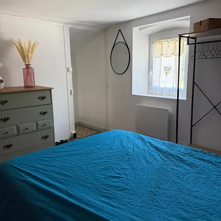 Tatil Evi La Petite Maison Sainte-Marie-de-Chignac