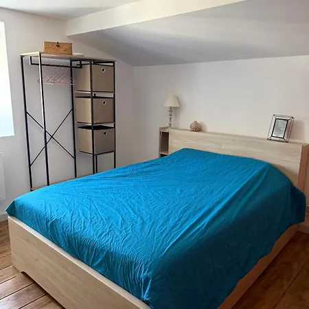 Tatil Evi La Petite Maison Sainte-Marie-de-Chignac